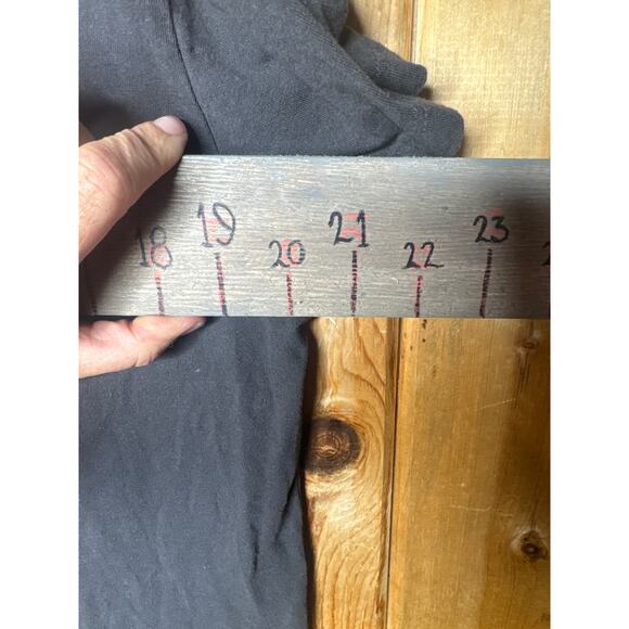 Doe Women’s Large Graphic Tee – Gray Western Cowboy Boot Floral Print T-Shirt - Picture 5 of 5